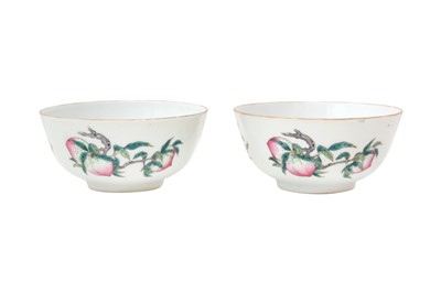Lot 399 - A PAIR OF CHINESE FAMILLE ROSE 'FRUIT' BOWLS.