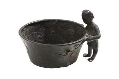 Lot 571 - A CHINESE BRONZE 'BOY' CUP