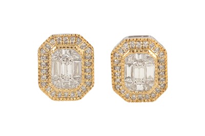 Lot 176 - A pair of diamond cluster earrings