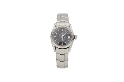 Lot 30 - A LADIES TUDOR STAINLESS STEEL AUTOMATIC BRACELET WATCH