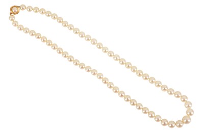 Lot 132 - A CULTURED PEARL NECKLACE