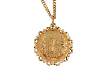 Lot 2 - A Queen Elizabeth II full sovereign pendant necklace