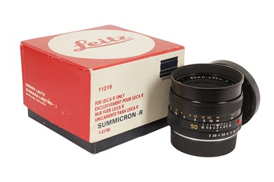 Lot 213 - A Leitz 50mm f/2 Summicron-R Lens