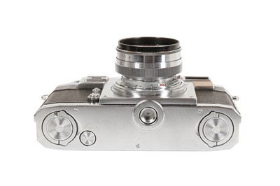 Lot 356 - A Contax IIa 563/24 Rangefinder Camera