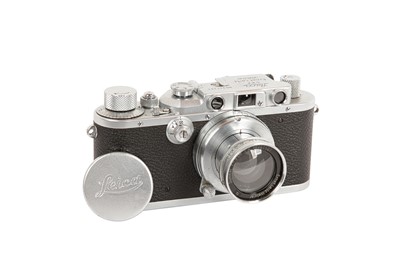 Lot 143 - A Leica IIIa Rangefinder Camera