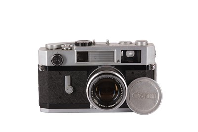 Lot 400 - A Canon 7S Rangefinder Camera