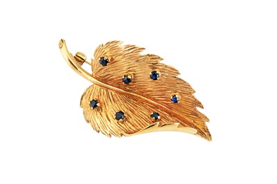 Lot 111 - A sapphire leaf brooch
