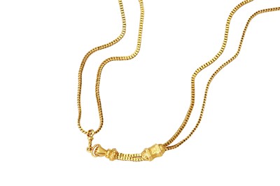 Lot 9 - A fancy-link necklace