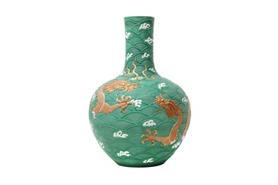 Lot 309 - A LARGE CHINESE GREEN-GLAZED 'DRAGON' VASE, TIANQIUPING.