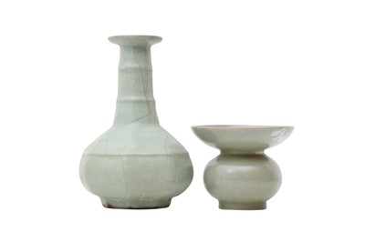 Lot 334 - A CHINESE CELADON-GLAZED ZHADOU AND AN OCTAGONAL BOTTLE VASE.