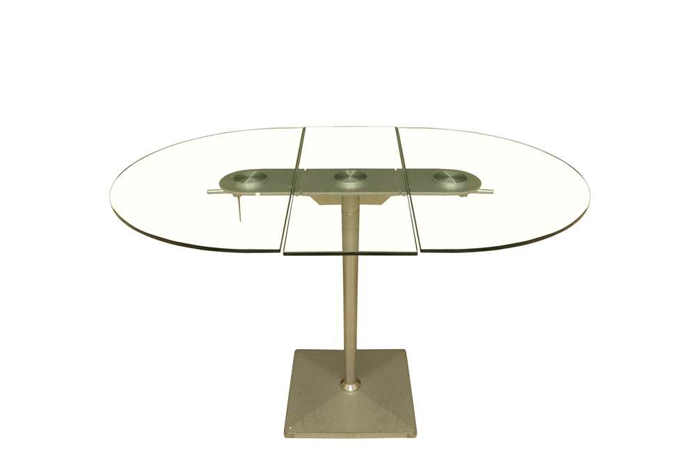 Lot 249 - A CONTEMPORARY ITALIAN OVAL GLASS DROP LEAF DINING TABLE