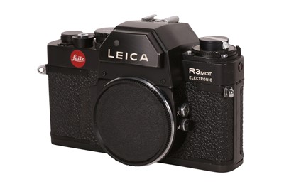 Lot 86 - A Leica R3 MOT Electronic SLR Camera Outfit