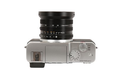 Lot 528 - A Leica Digilux-2 Digital Camera