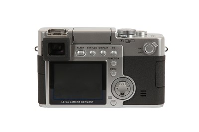 Lot 528 - A Leica Digilux-2 Digital Camera