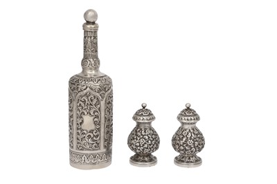 Lot 510 - AN INDIAN SILVER TWO-PIECE CRUET SET AND A SCENT BOTTLE
