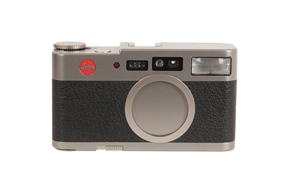 Lot 525 - A Leica CM Compact Film Camera