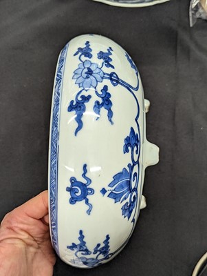 Lot 444 - A CHINESE BLUE AND WHITE 'LOTUS' INCENSE BURNER.