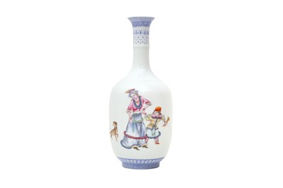 Lot 201 - A CHINESE FAMILLE ROSE 'FOREIGNERS' VASE.