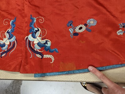 Lot 153 - A CHINESE RED-GROUND EMBROIDERED SILK LADY'S JACKET AND A SKIRT.