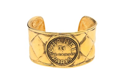 Lot 413 - Chanel 'Rue Cambon' Quilted Cuff