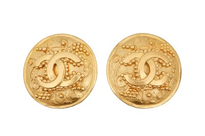 Lot 411 - Chanel Round CC Logo Clip On Earrings