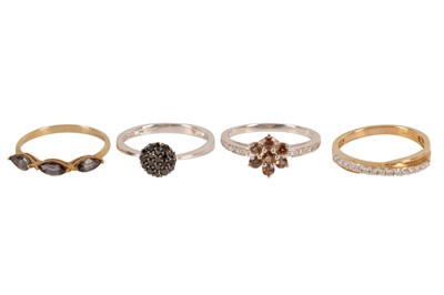 Lot 155 - A GROUP OF 9 CARAT GOLD RINGS