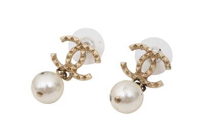 Lot 390 - Chanel CC Logo Pearl Drop Pierced Earrings