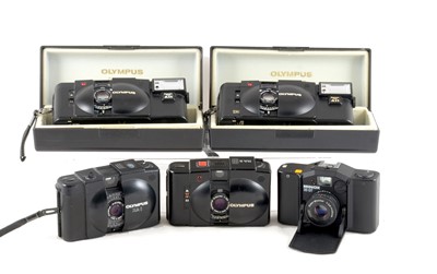 Lot 566 - Olympus & Minox Compact Cameras.