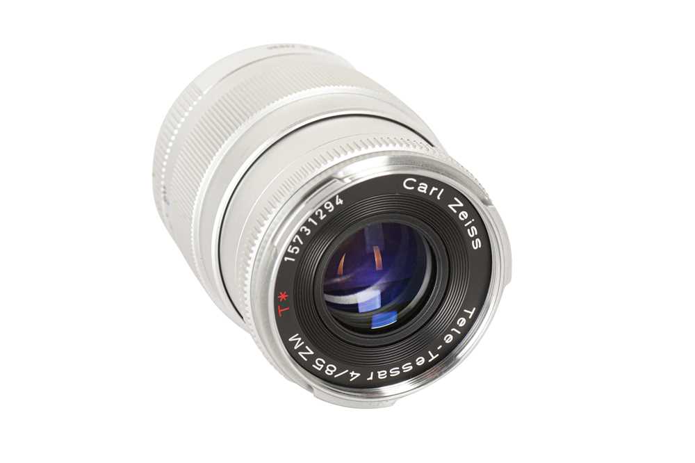 Lot 491 - A Carl Zeiss 85mm f/4 T* Tele-Tessar ZM