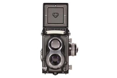 Lot 320 - A Rolleiflex T TLR Camera