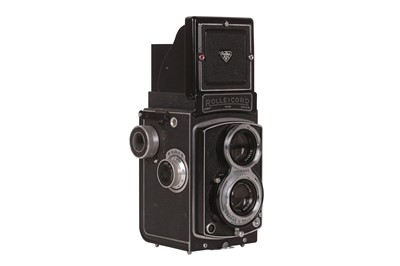 Lot 311 - A Rolleicord III TLR Camera