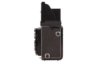 Lot 309 - A Rolleicord II TLR Camera