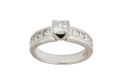 Lot 50 - A diamond ring