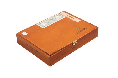 Lot 192 - CIGARS IN A COHIBA BOX WITH COHIBA LABELS