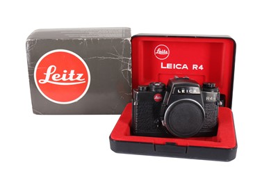 Lot 91 - A Leica R4s SLR Camera Body