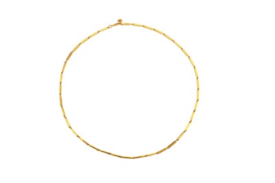 Lot 88 - A fancy link necklace