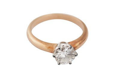 Lot 12 - A diamond single-stone ring