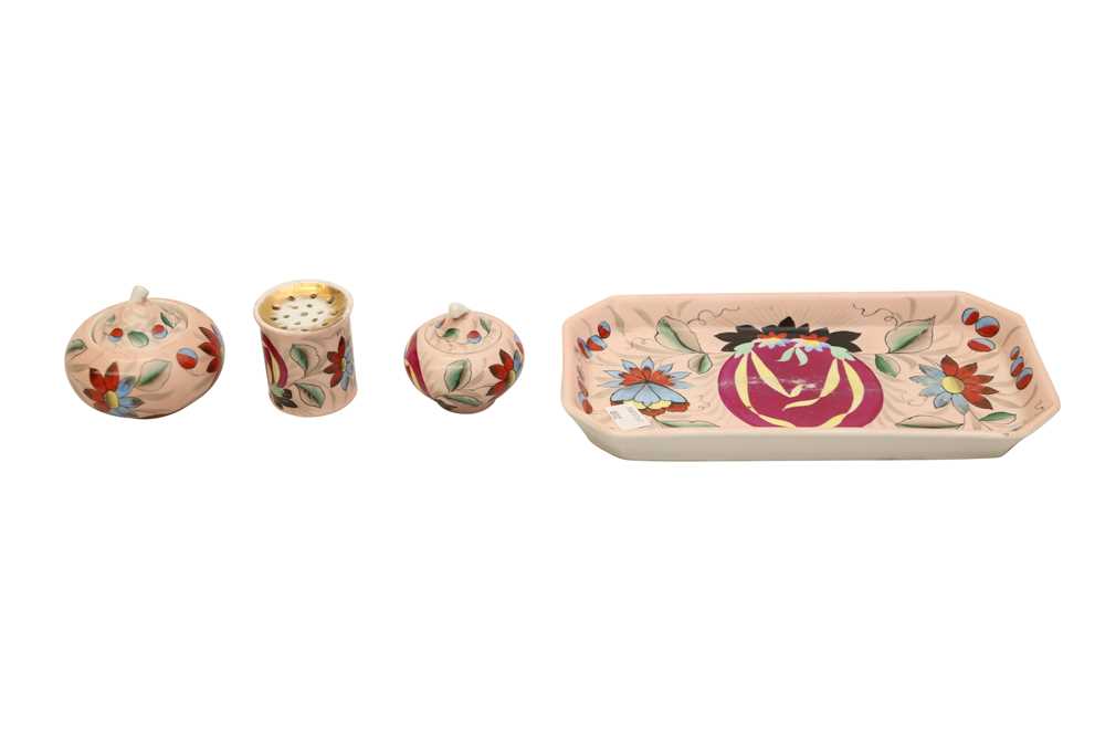 Lot 409 - TURKISH-INSPIRED DESIGN PORCELAIN DESK SET