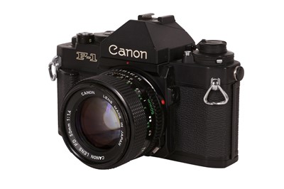 Lot 477 - A Canon F-1N SLR Camera Outfit