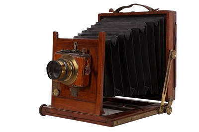 Lot 1 - A Unmarked Half Plate Wood & Brass Field Camera