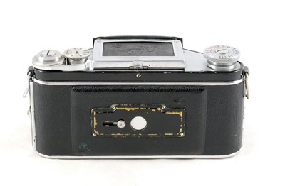 Lot 522 - A Group of 3 Exacta & Exakta Cameras.