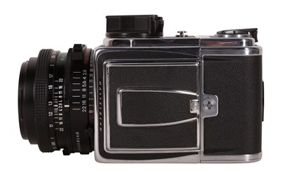 Lot 283 - A Hasselblad 2000 FC/M Medium Format S.L.R Camera