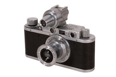 Lot 140 - A Leica II Rangefinder Camera Outfit