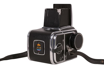 Lot 288 - A Hasselblad 500C/M Medium Format SLR Camera Outfit