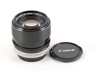 Lot 481 - A Canon FD 85mm f1.8 S.S.C. Lens