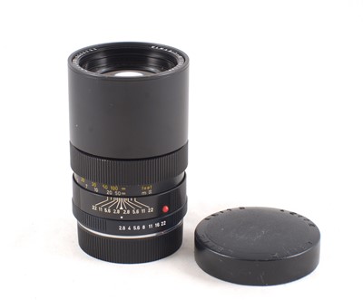 Lot 242 - Leitz 135mm f2.8 Elmarit-R Lens for Leica SLR.