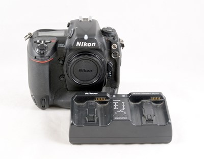 Lot 593 - Nikon D2Xs Digital SLR Body.