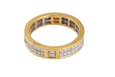 Lot 124 - A diamond eternity ring