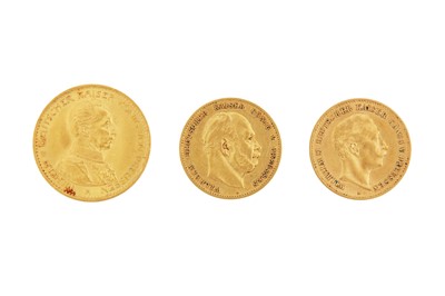 Lot 64 - A GROUP OF THREE GOLD COINS