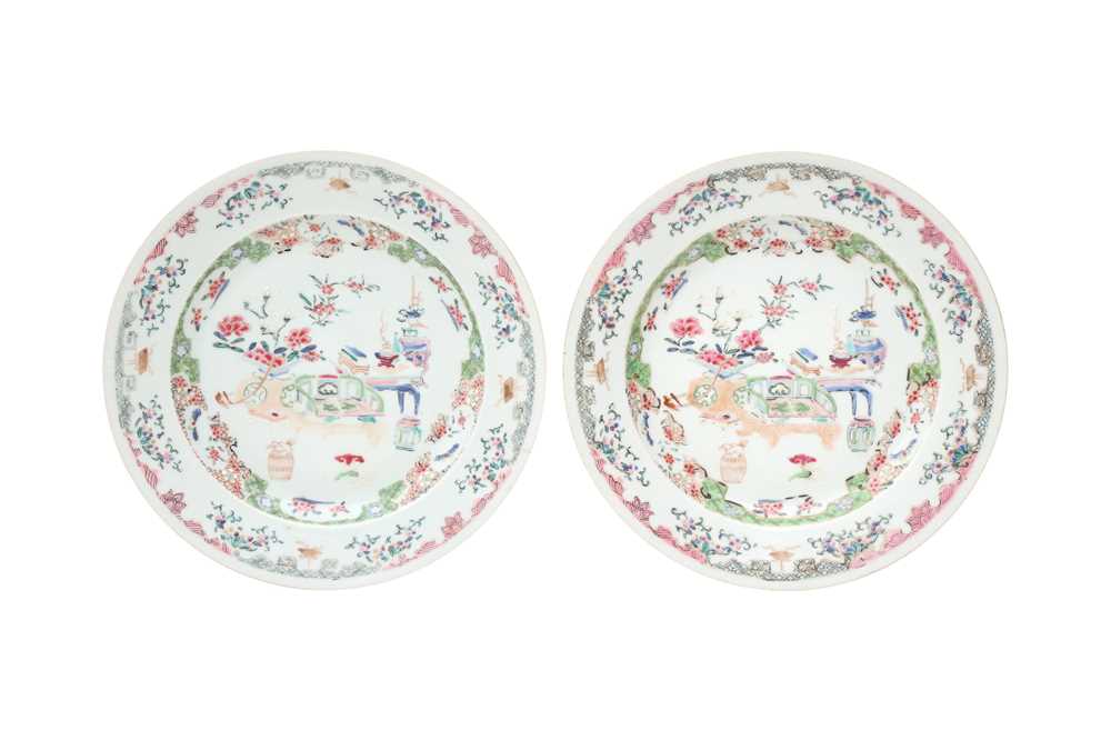 Lot 92 - A PAIR OF CHINESE FAMILLE ROSE 'INTERIORS' DISHES.
